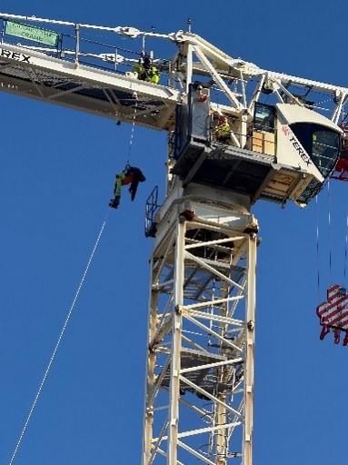 Dummy rescue drill from a tower crane on SRP